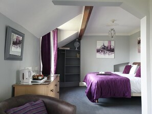 Superior Double Room, Ensuite (River View)