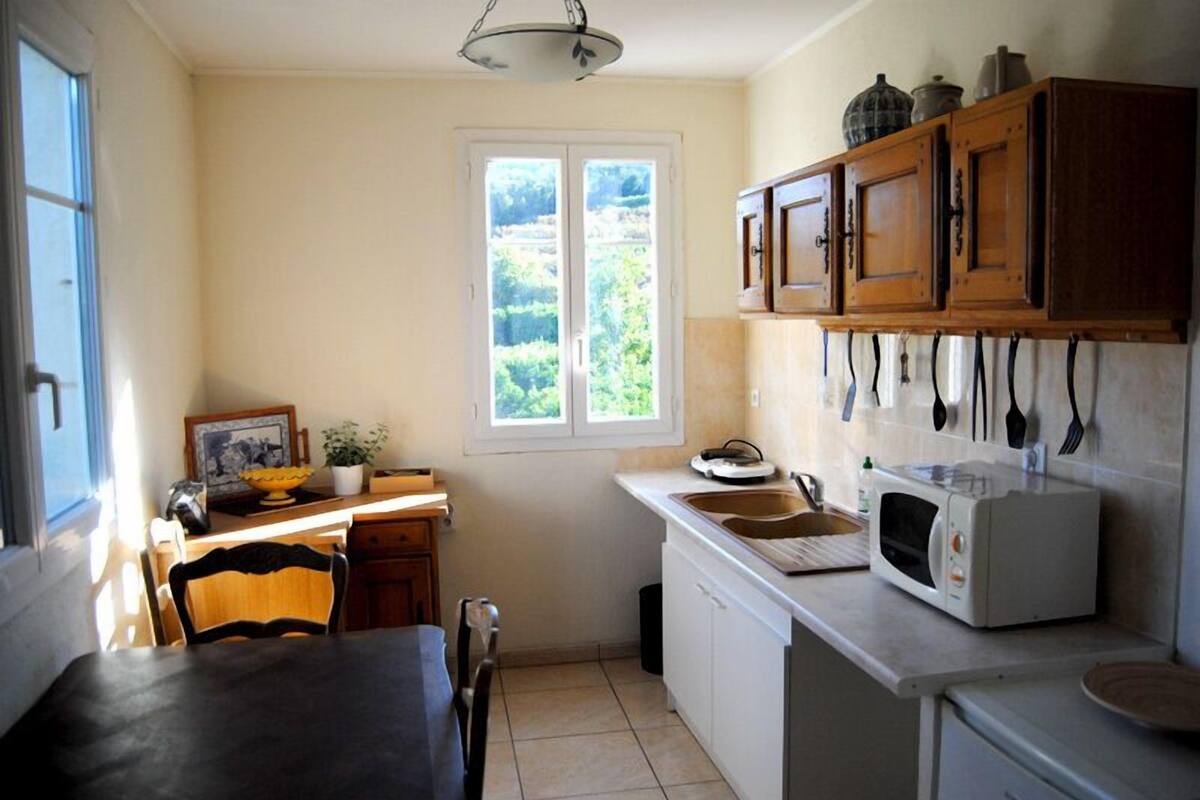 Family Apartment, Garden View | Private kitchen