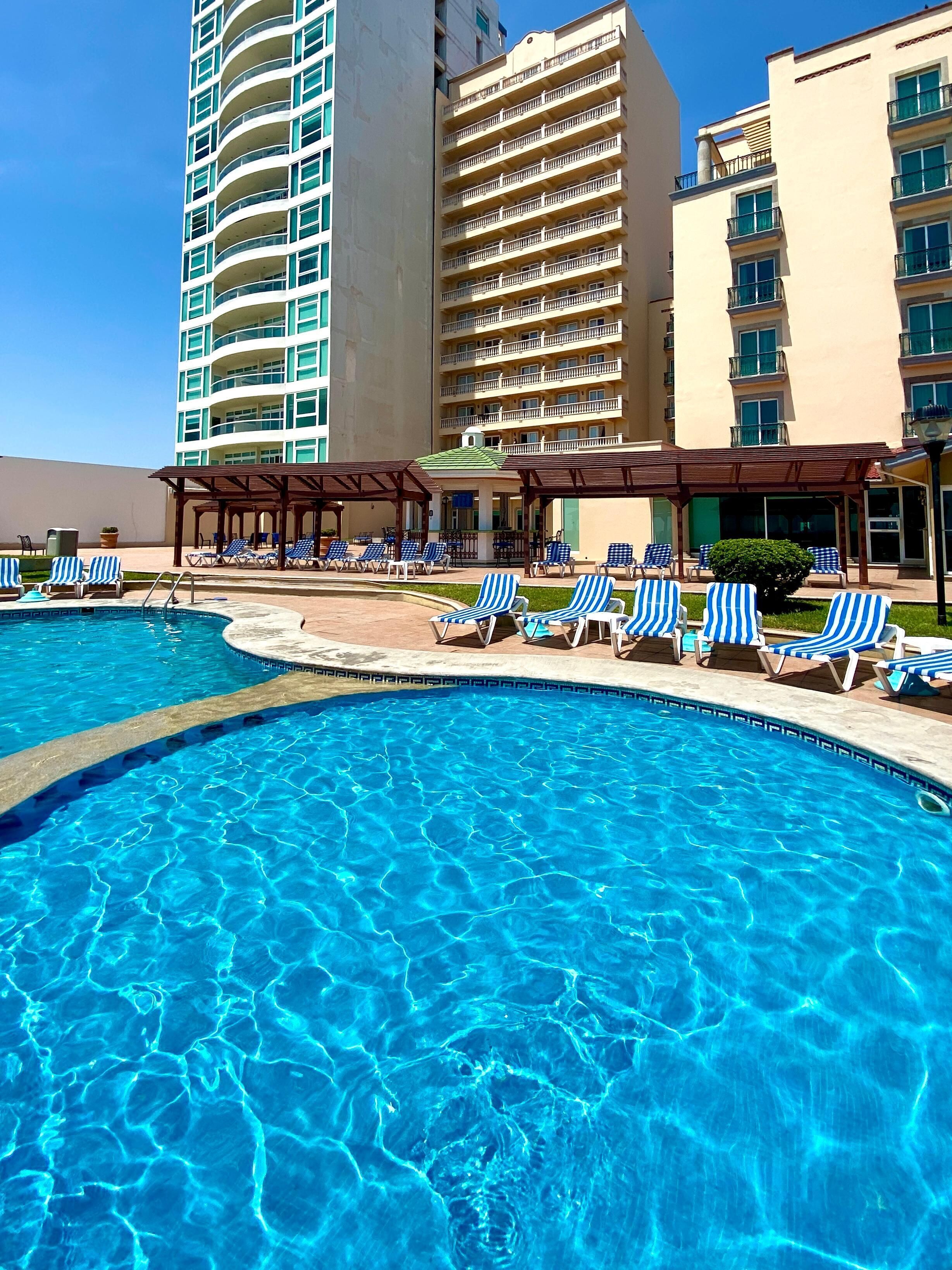 Outdoor pool, pool umbrellas