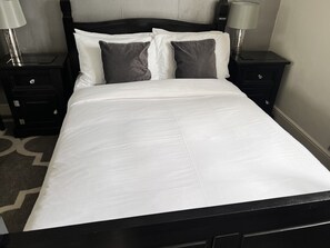 Double Room, Ensuite ((Holkham)) | 1 bedroom - Olde Hall (Norwich)