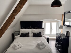 Standard Double Room, Private Bathroom | 1 bedroom