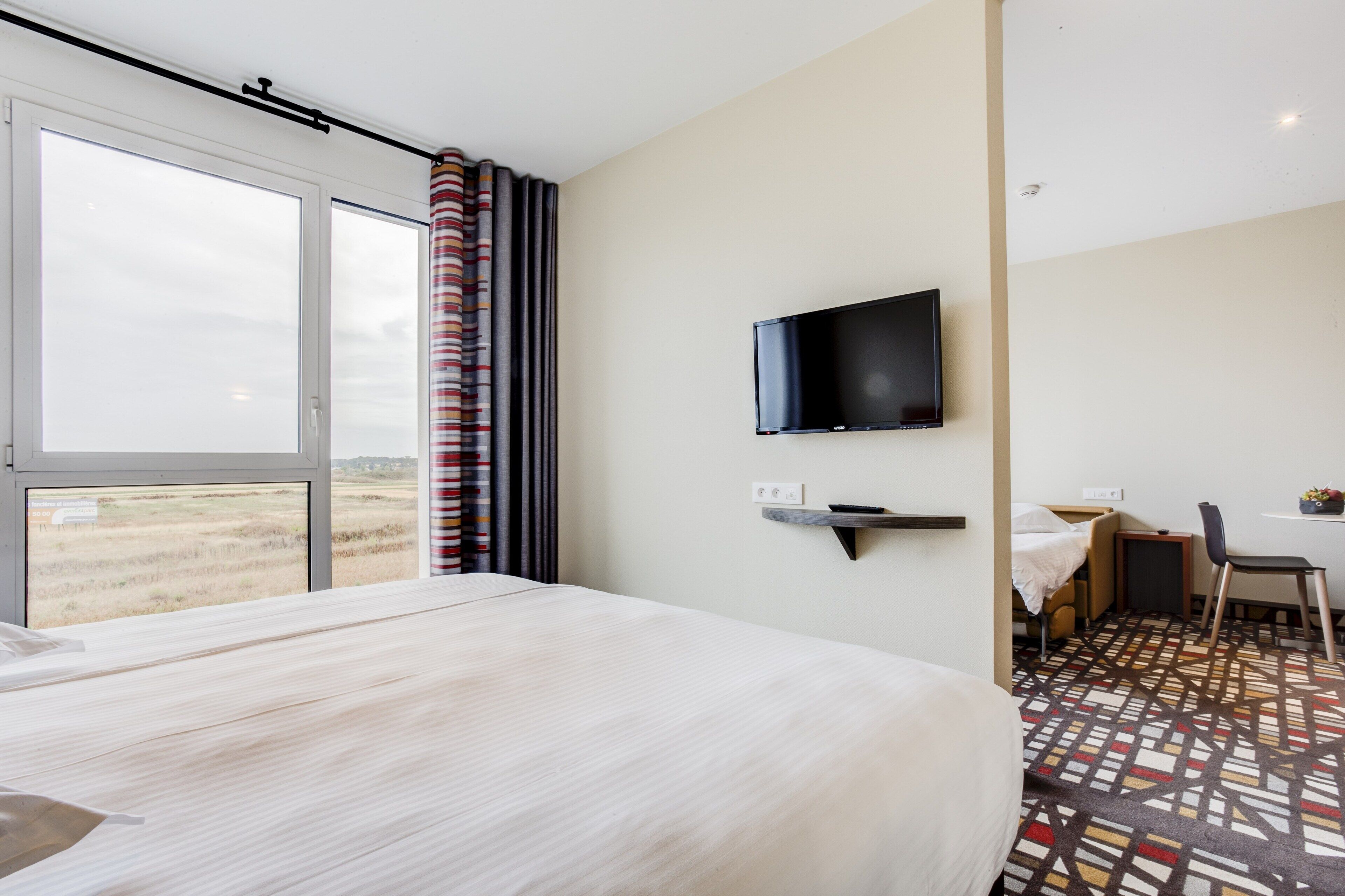 family room, 1 double bed with sofa bed | 1 bedroom, premium bedding, in-room safe, desk