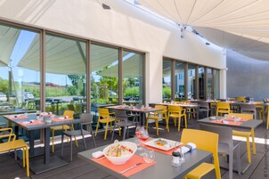 Se sirven almuerzos y cenas