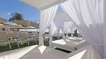 Sun deck