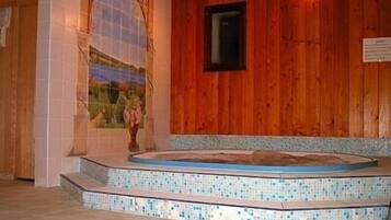 Bañera de hidromasaje interior