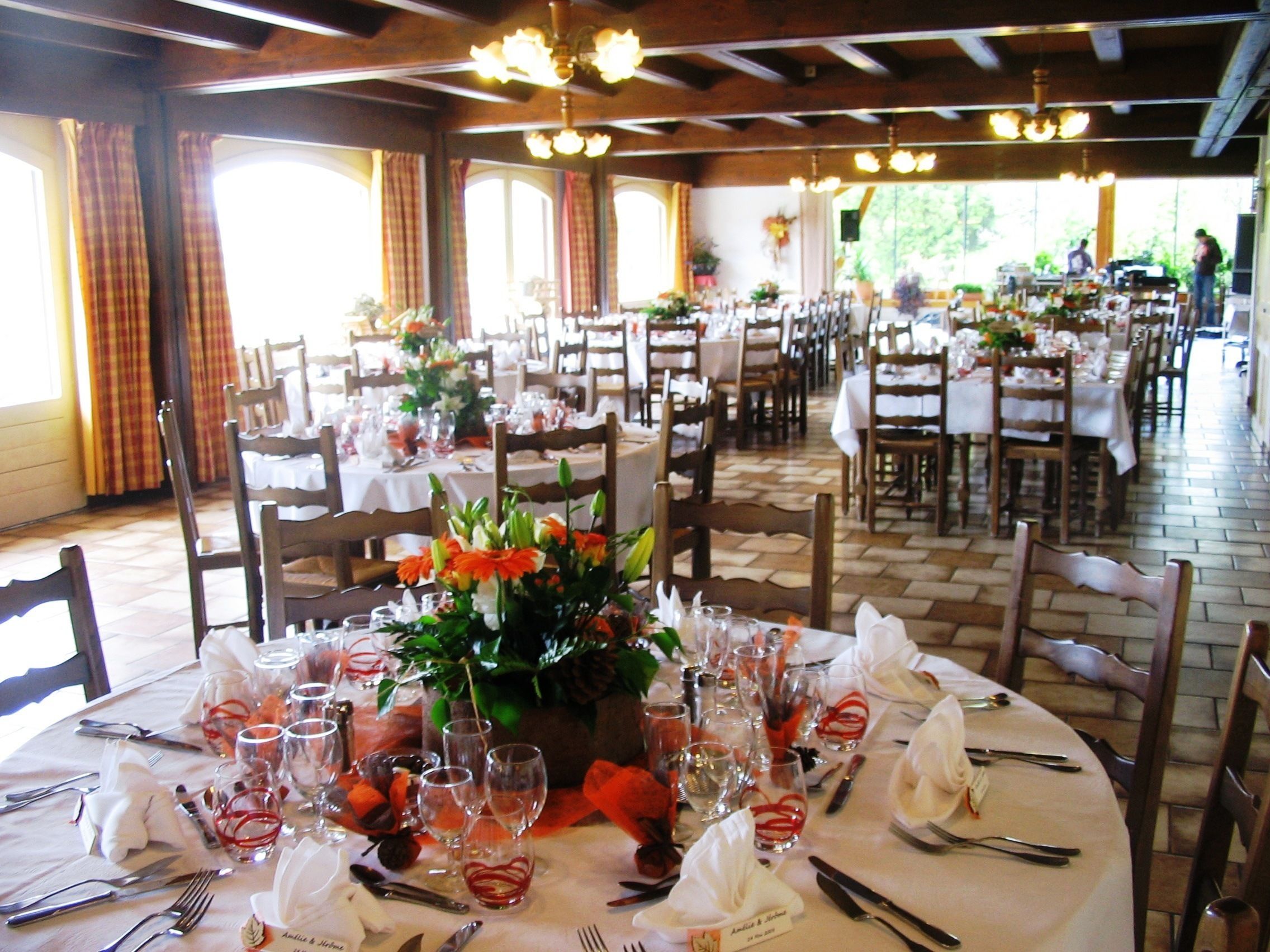 lunch and dinner served, regional cuisine