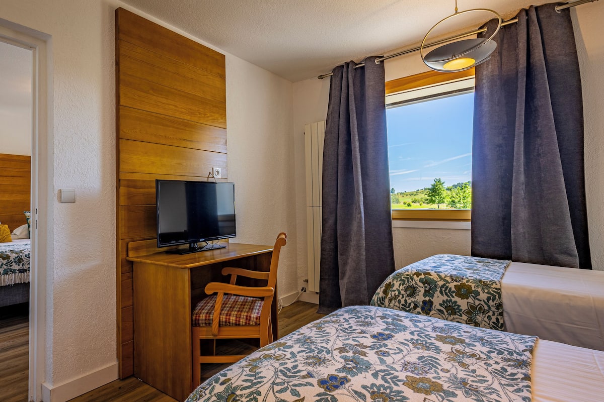Standard Quadruple Room | In-room safe, desk, free WiFi, bed sheets