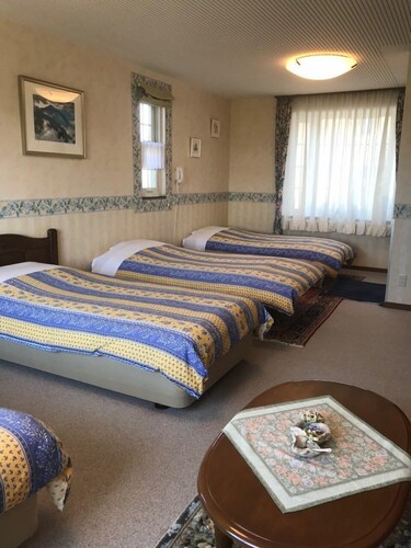 Rebunto Petit Hotel Corinthian