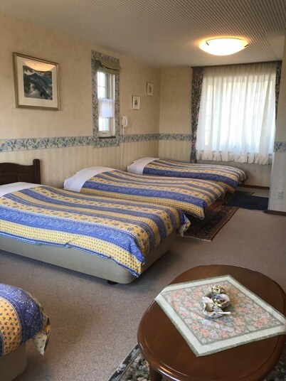 Rebunto Petit Hotel Corinthian