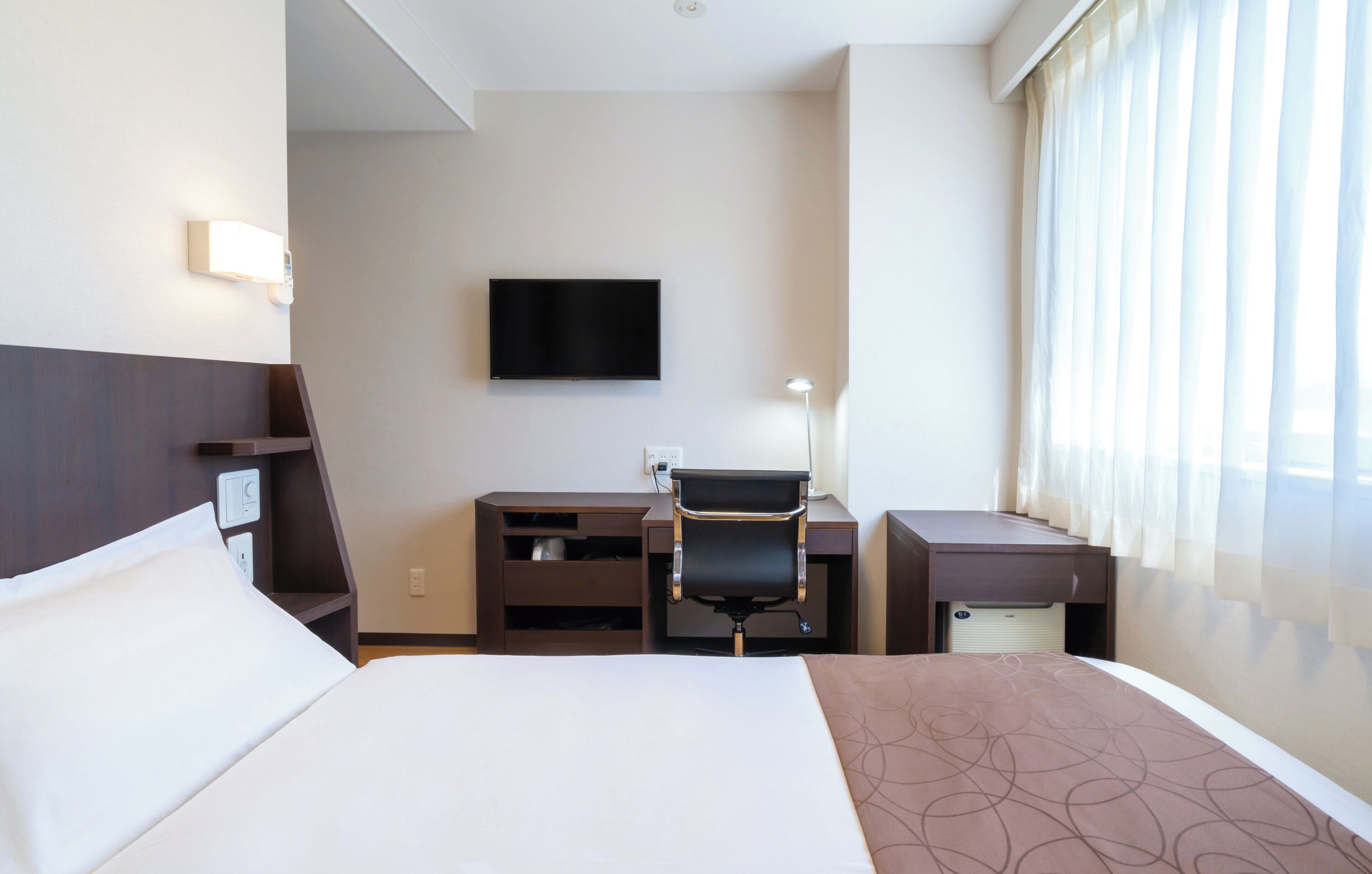 经济单人房 | 隔音、免费 WiFi