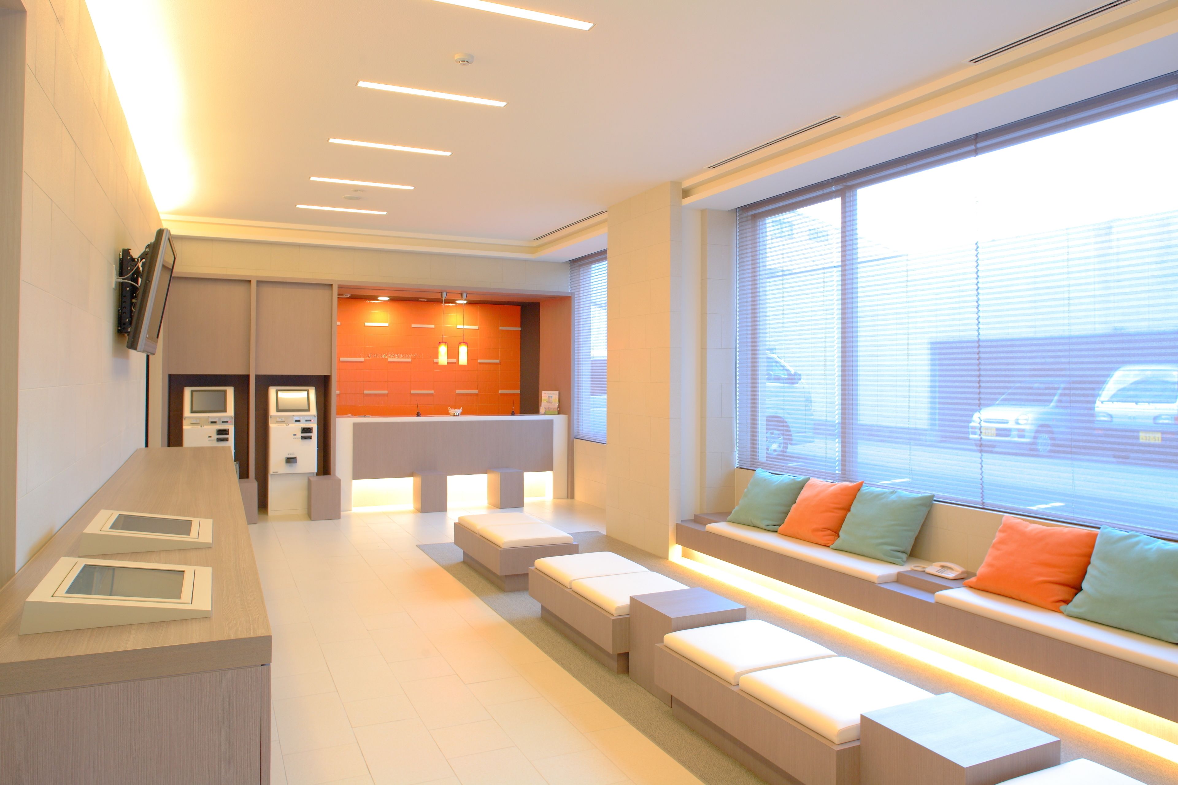 Coin salon dans le hall