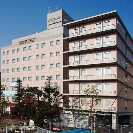 Exterior. Hotel Crest Ibaraki