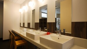 Bathroom - Hotel Crest Ibaraki (Ibaraki)