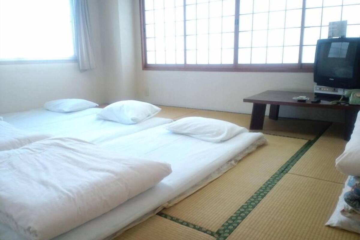 Laptop workspace, blackout drapes, WiFi (free), bed sheets