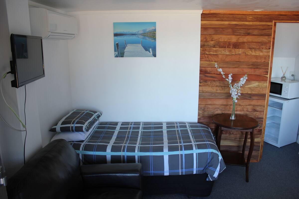 Panoramic Cabin (Small)