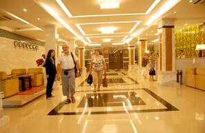 Interior entrance - M Village Hotel Da Nang Centre (Da Nang)