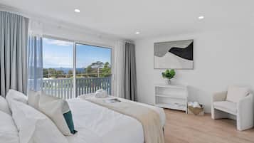 Appartamento Executive, 1 camera da letto, idromassaggio, vista oceano | Biancheria in cotone egiziano, biancheria da letto di alta qualità