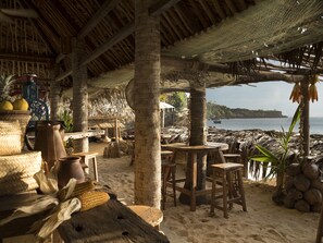 Dining - AYANA Villas Bali (Jimbaran)