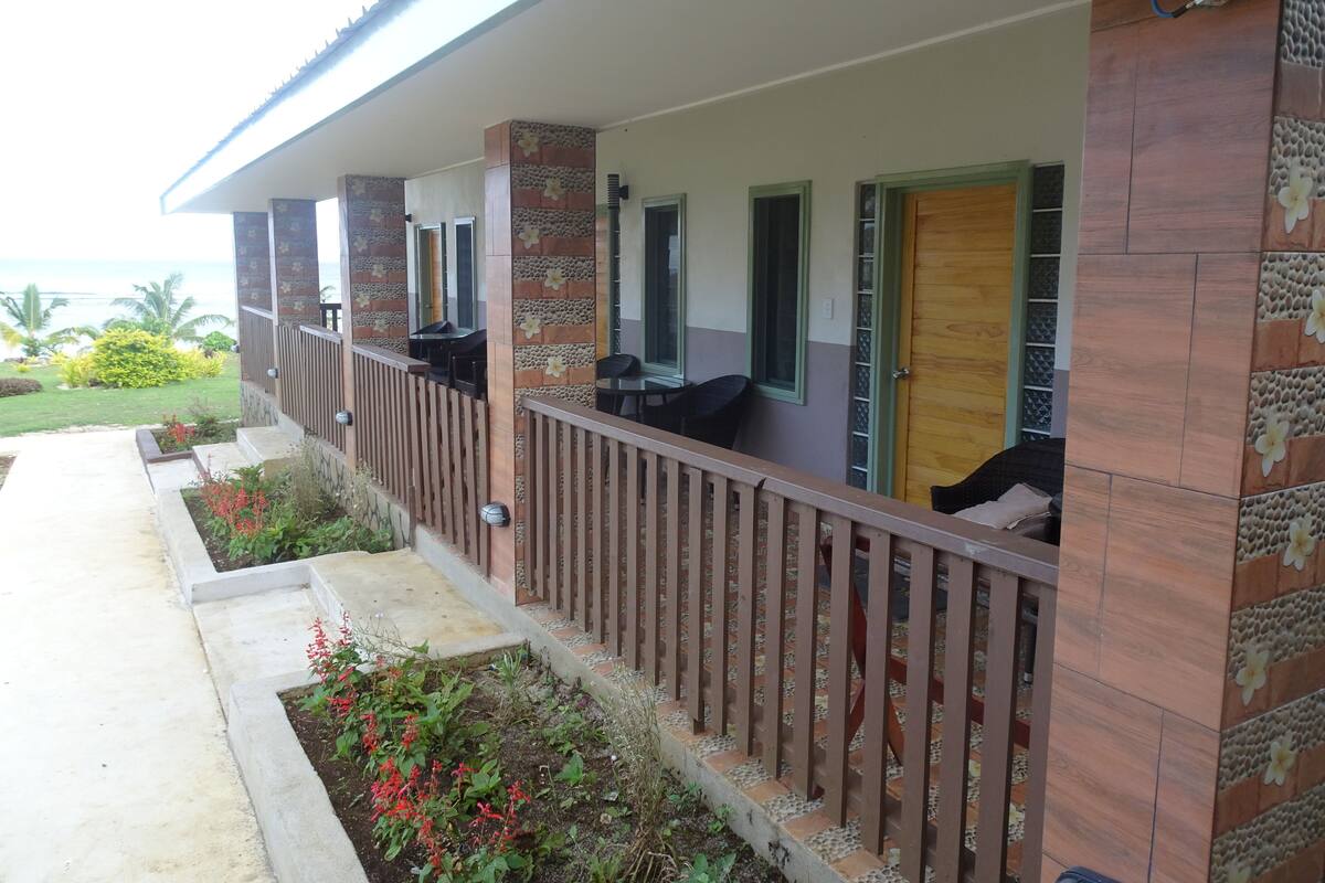 Deluxe Room, Garden View, Garden Area | Desk, iron/ironing board, WiFi (surcharge), bed sheets
