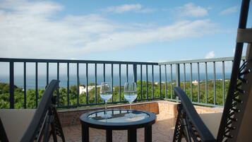 Studiosvit Panoramic - bubbelbad - havsutsikt | Balkongutsikt