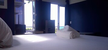 Panoramic Studio Suite | Living area