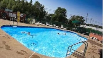 Seasonal outdoor pool