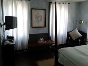 Deluxe Suite, Garden View | Bathroom