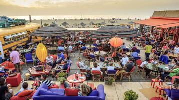 Perto da praia, 20 bares na praia