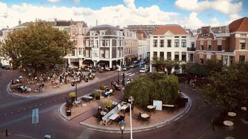 Royal-huone, useita sänkyjä | Näkymä huoneesta