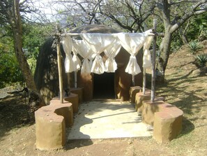 Hot stone massages, sports massages, reflexology - Cabañas El Guarani (Tepoztlan)
