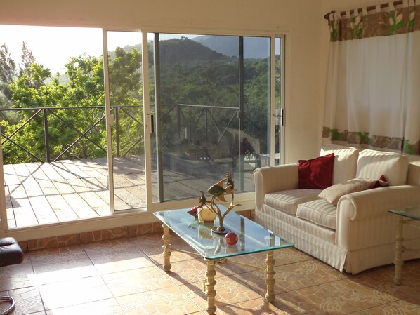 Superior Cabin | Minibar, rollaway beds (surcharge), WiFi (free), individually decorated - Cabañas El Guarani (Tepoztlan)