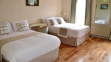 Phòng, có phòng tắm riêng