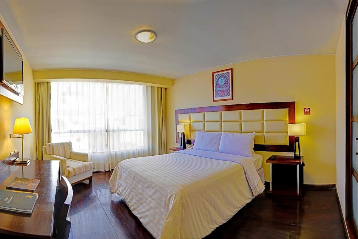 1 habitación, ropa de cama de alta calidad, edredón y minibar