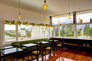 Breakfast, lunch, dinner served; Peruvian cuisine 