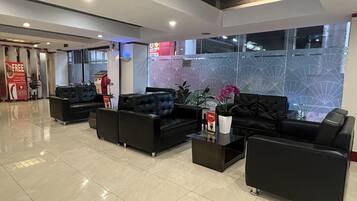 Sittområde i lobbyn