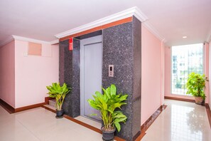 Interior - OYO 331 Hotel Skanda Shelters (Bengaluru)