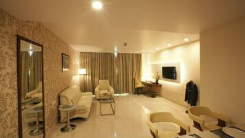 Suite | Living area | LED TV
