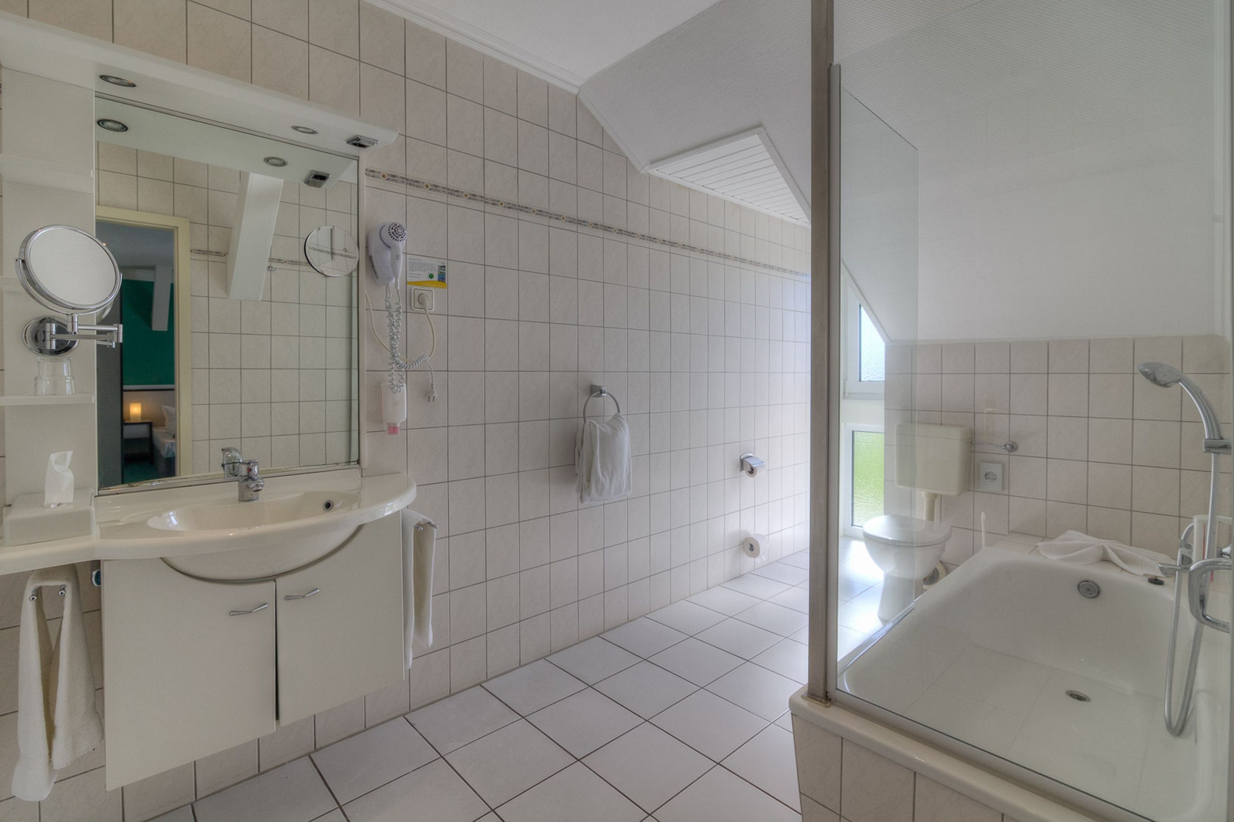 in-room safe, free cots/infant beds, free wifi