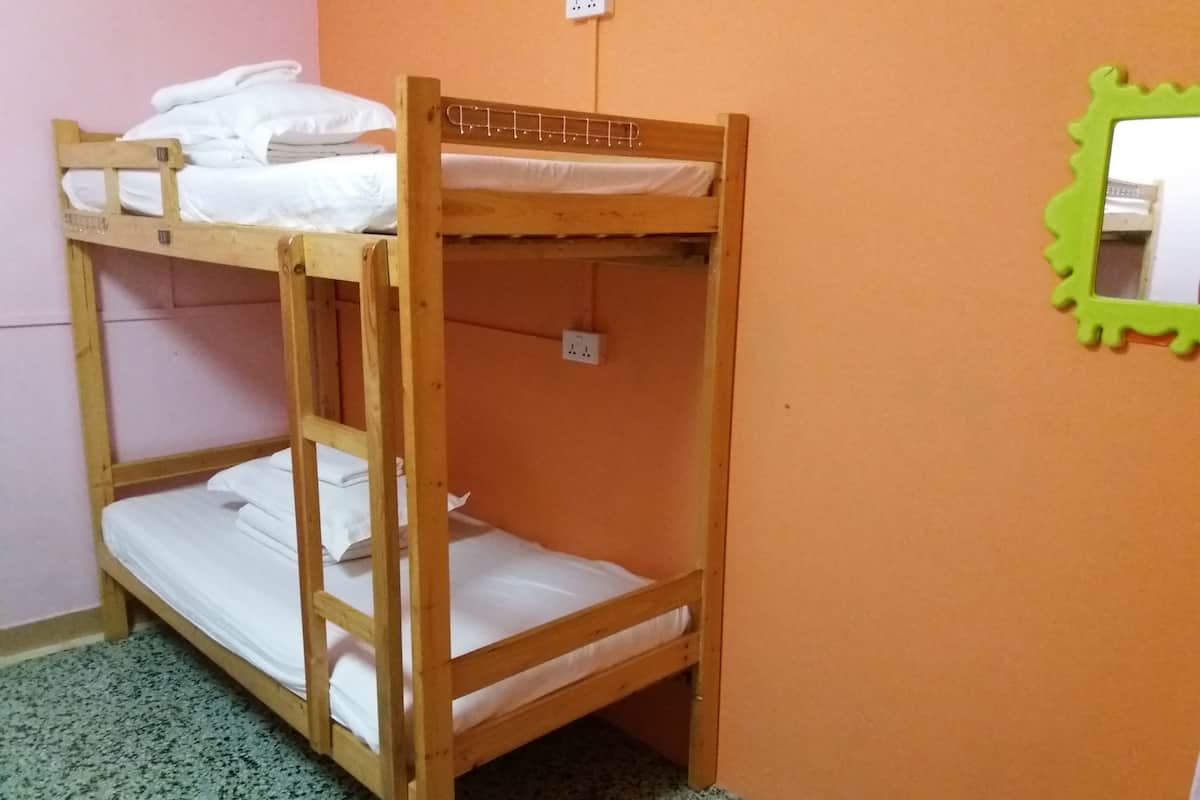 Family Room (6 beds) | Free WiFi