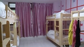 1 Bed in 8-Bed Female Room | Free WiFi