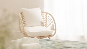 Double Room | Minibar, in-room safe, individually decorated, individually furnished