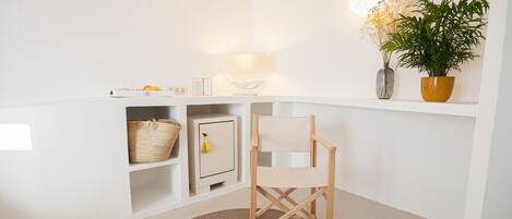 Phòng đôi | Minibar, két bảo mật tại phòng, trang trí khác biệt