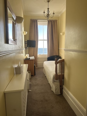 Room - The Lindum (Hastings)