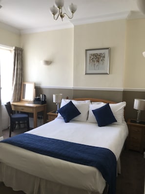 Room - The Lindum (Hastings)