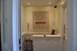 Reception - The Lindum (Hastings)