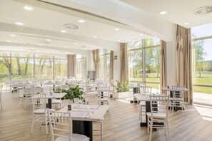 Regional cuisine - Iberik Hotel Balneario Augas Santas (Panton)