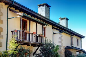 Double or Twin Room | Terrace/patio - Hotel Balneario Rio Pambre (Palas de Rei)