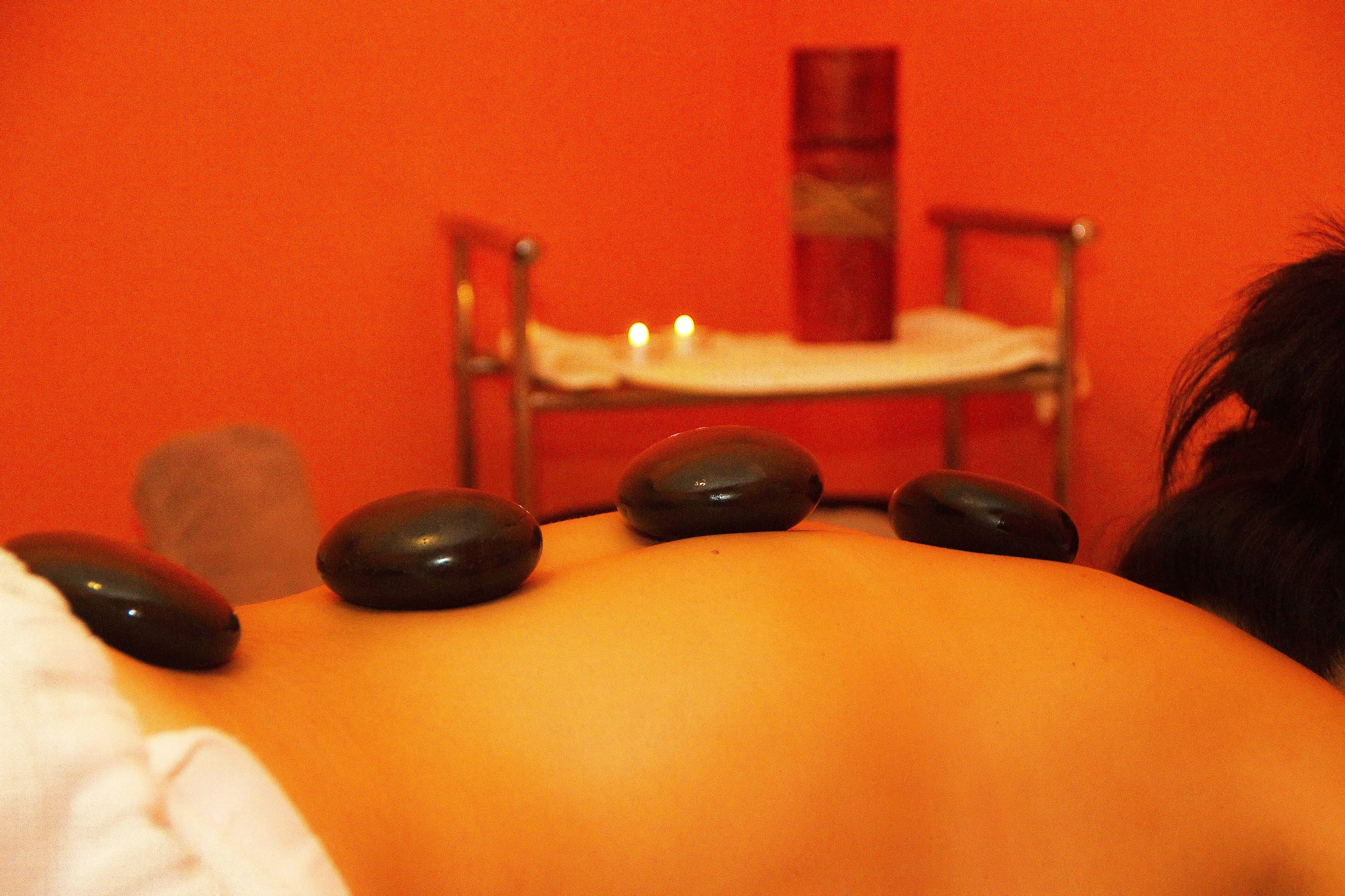 sauna, hot tub, steam room, hot springs/mineral springs