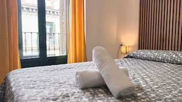 Superior-Doppelzimmer (con balcón) | Schreibtisch, kostenloses WLAN, Bettwäsche