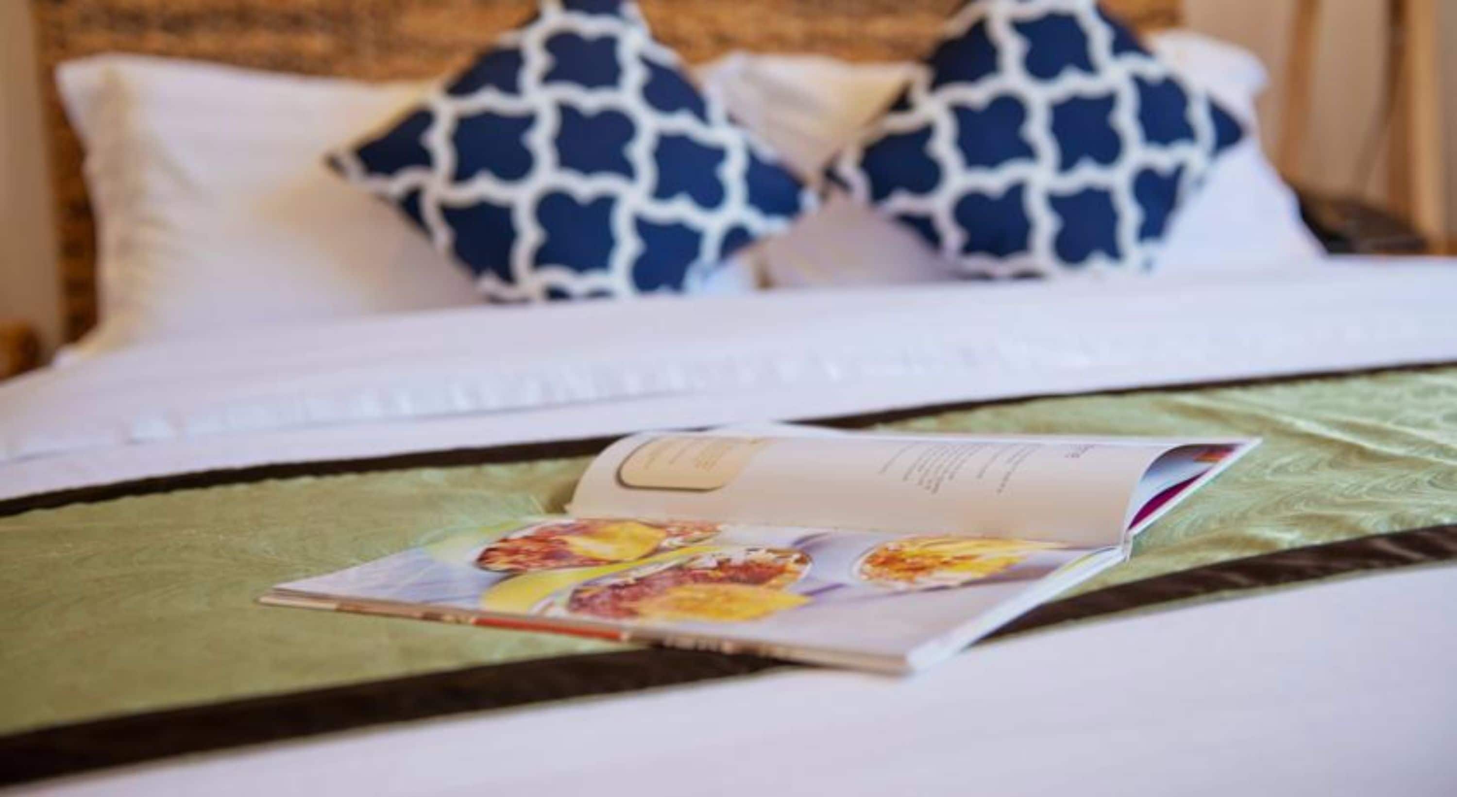 1 bedroom, egyptian cotton sheets, premium bedding, minibar